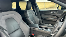 Volvo Xc60 2.0 B4D R DESIGN 5dr AWD Geartronic Diesel Estate